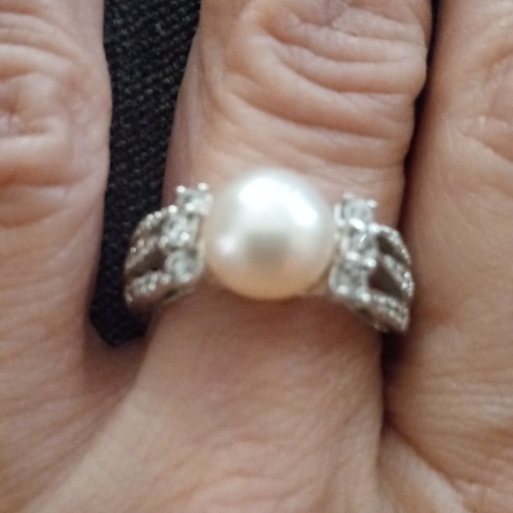 ONE DAY STERLING SILVER  PEARL RING NWT